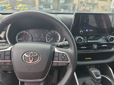 2023 Toyota Highlander XLE AWD 2.4L