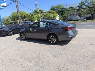 2025 Nissan Altima