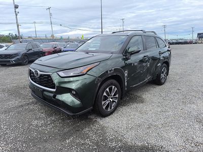 2025 Toyota Highlander XLE AWD 2.4L