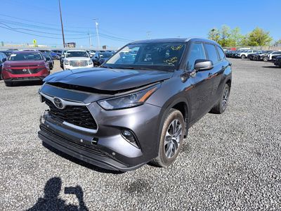 2023 Toyota Highlander XLE 2.4L