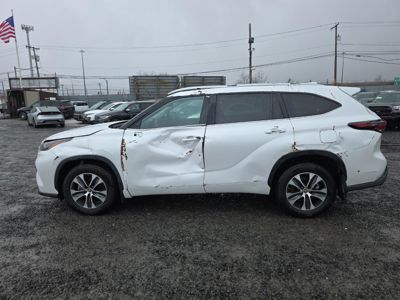 2024 Toyota Highlander XLE AWD 2.4L