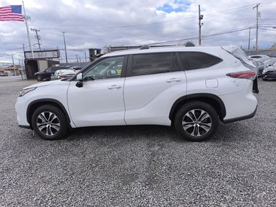 2023 Toyota Highlander XLE AWD 2.4L