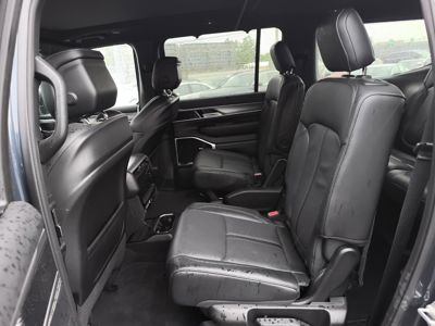 2025 Jeep Wagoneer Series III 4X4 3.0L